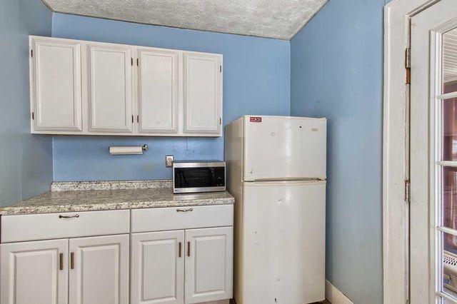 128 N Sedgwick St, Wichita, KS 67203