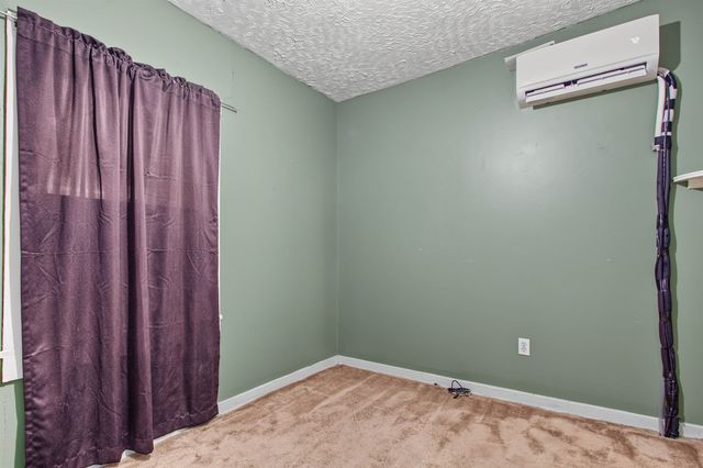 128 N Sedgwick St, Wichita, KS 67203