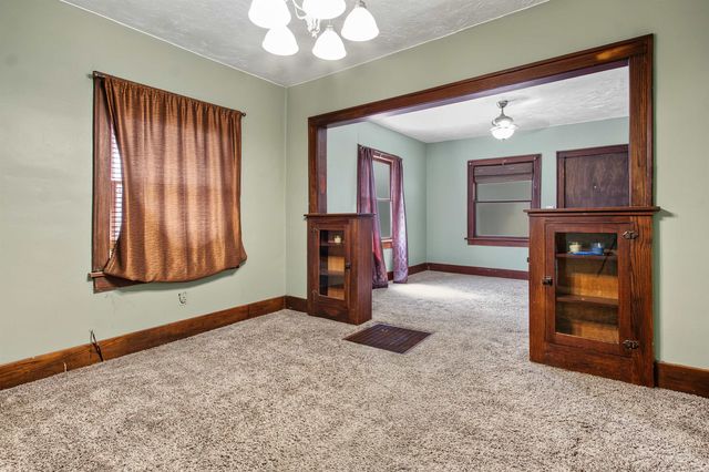 128 N Sedgwick St, Wichita, KS 67203