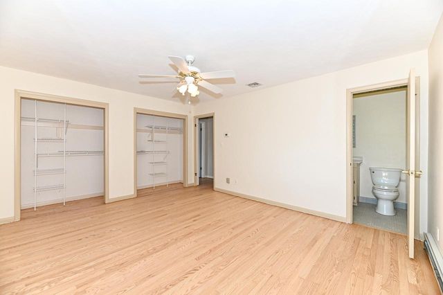 17010 Salentine DRIVE, New Berlin, WI 53151