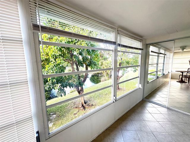 13 Lyndhurst A 13, Deerfield Beach, FL 33442