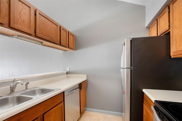 8055 Cambridge Street 28, Houston, TX 77054