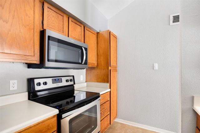 8055 Cambridge Street 28, Houston, TX 77054