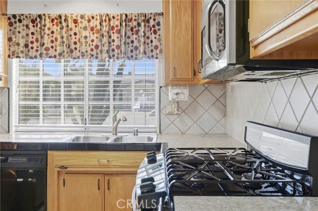 1113 Sand Creek, Bakersfield, CA 93312