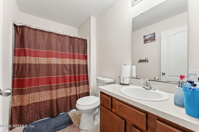 45013 AMHURST OAKS Drive, Callahan, FL 32011