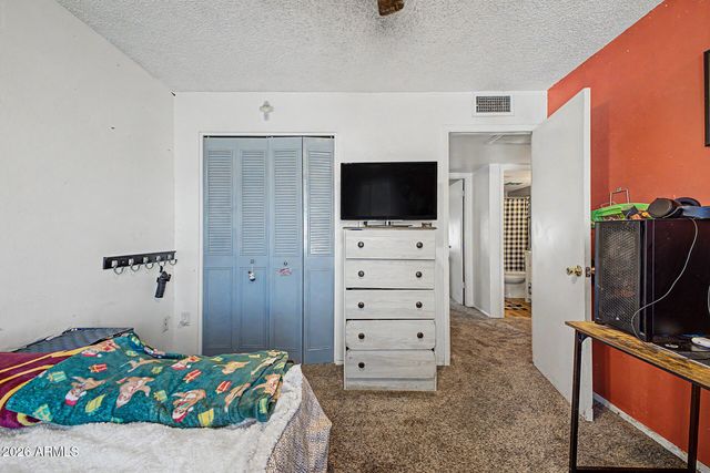 4049 W CINNABAR Avenue, Phoenix, AZ 85051