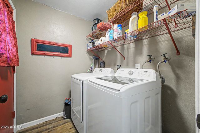 4049 W CINNABAR Avenue, Phoenix, AZ 85051