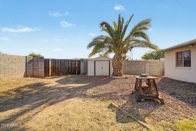 4049 W CINNABAR Avenue, Phoenix, AZ 85051