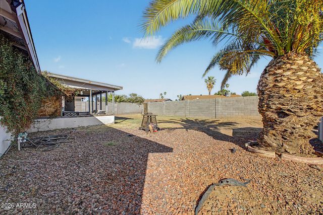 4049 W CINNABAR Avenue, Phoenix, AZ 85051