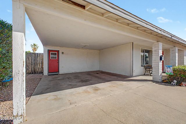 4049 W CINNABAR Avenue, Phoenix, AZ 85051