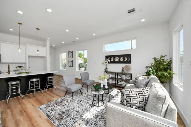 2428 Harrington Street, Houston, TX 77026