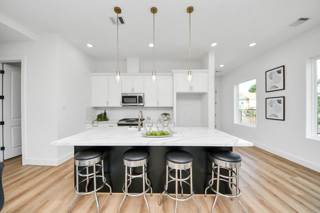 2428 Harrington Street, Houston, TX 77026