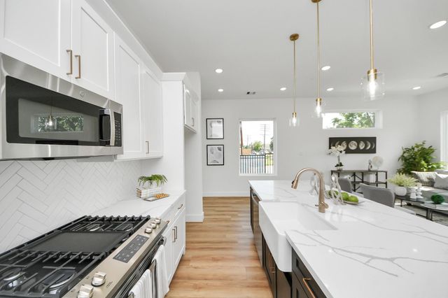 2428 Harrington Street, Houston, TX 77026