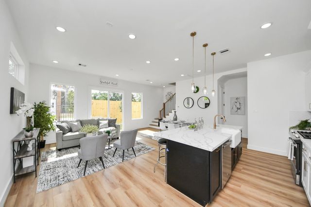 2428 Harrington Street, Houston, TX 77026