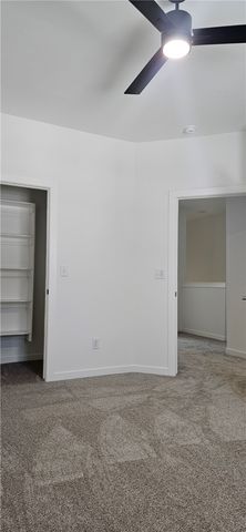 1378 Mt. Comfort 1, Fayetteville, AR 72701