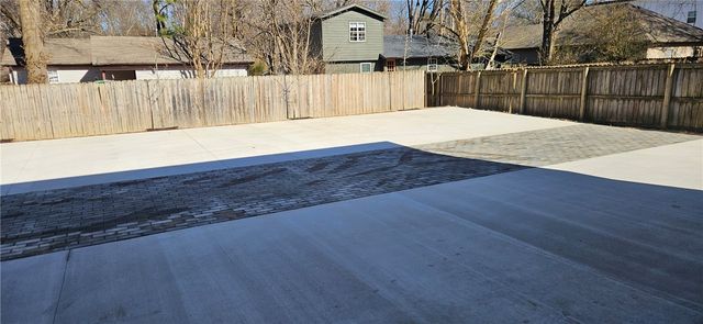 1378 Mt. Comfort 1, Fayetteville, AR 72701