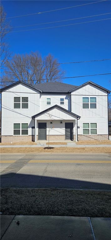 1378 Mt. Comfort 1, Fayetteville, AR 72701