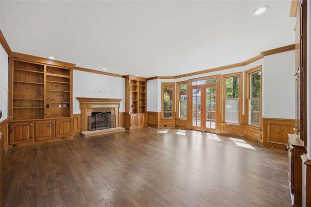 7525 S Spalding Lake Drive, Sandy Springs, GA 30350