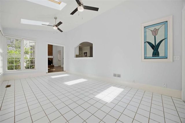 7525 S Spalding Lake Drive, Sandy Springs, GA 30350