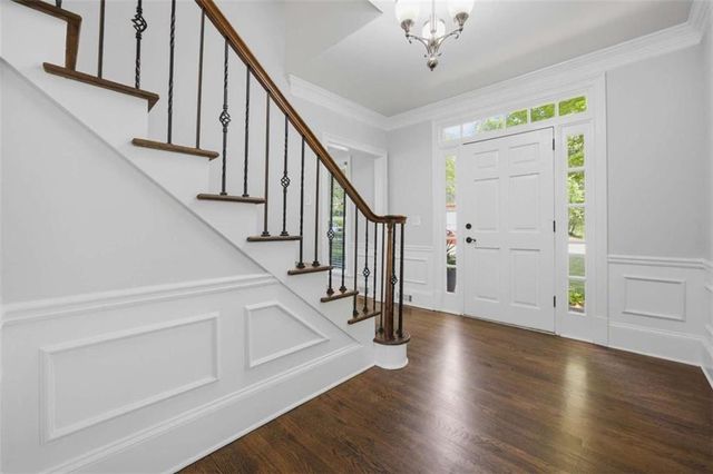 7525 S Spalding Lake Drive, Sandy Springs, GA 30350