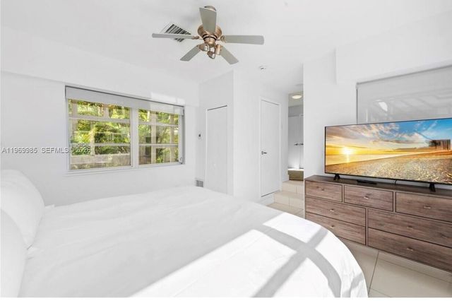 1025 Belle Meade Island Dr, Miami, FL 33138