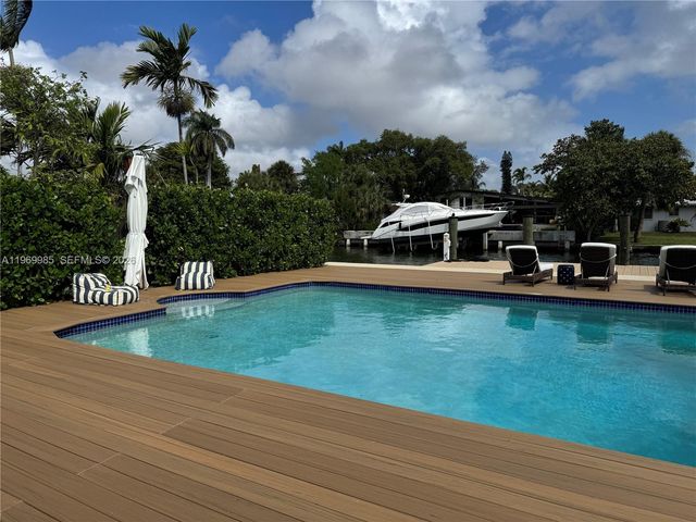 1025 Belle Meade Island Dr, Miami, FL 33138