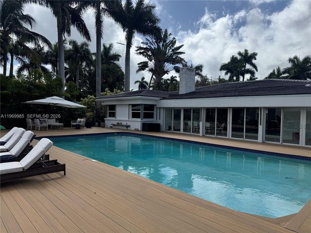 1025 Belle Meade Island Dr, Miami, FL 33138