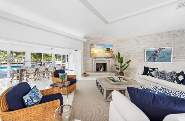 1025 Belle Meade Island Dr, Miami, FL 33138