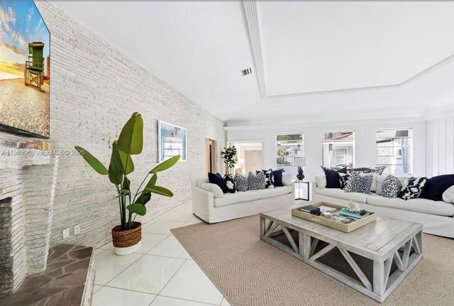 1025 Belle Meade Island Dr, Miami, FL 33138