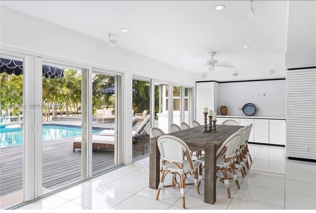 1025 Belle Meade Island Dr, Miami, FL 33138