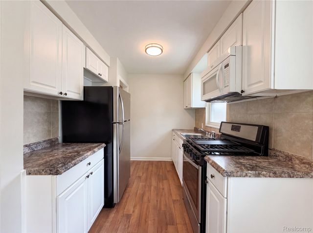 8069 Beaverland, Detroit, MI 48239