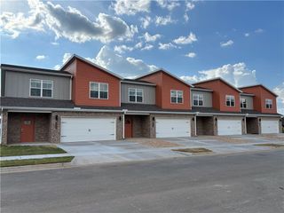 1024 Seaborn Way, Pea Ridge, AR 72751