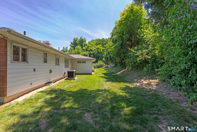 319 Maybrook Road, Waterbury, CT 06708