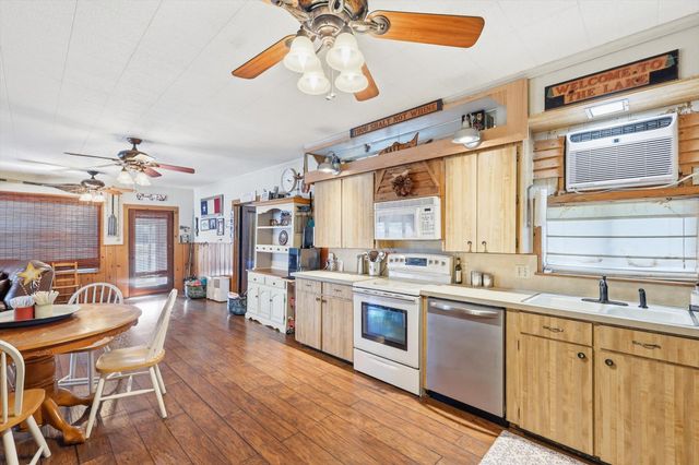 4513 Chapel Road, Possum Kingdom Lake, TX 76450
