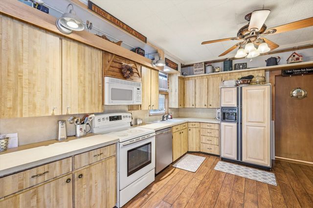 4513 Chapel Road, Possum Kingdom Lake, TX 76450
