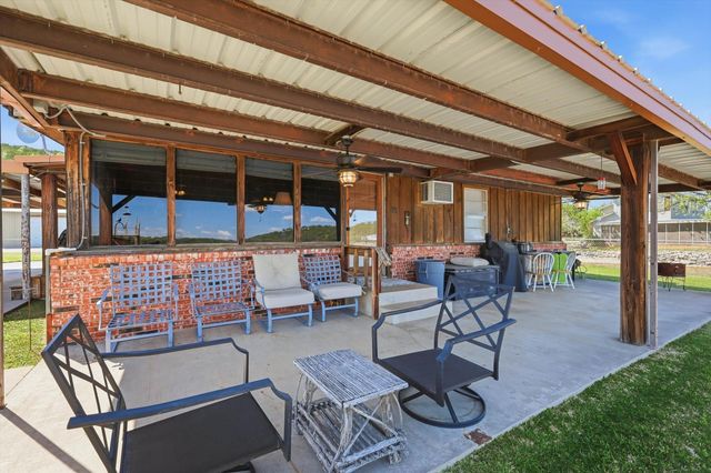 4513 Chapel Road, Possum Kingdom Lake, TX 76450