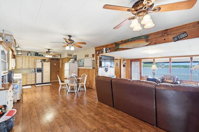 4513 Chapel Road, Possum Kingdom Lake, TX 76450
