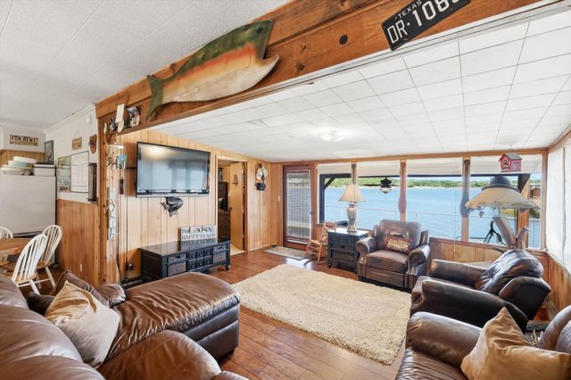 4513 Chapel Road, Possum Kingdom Lake, TX 76450