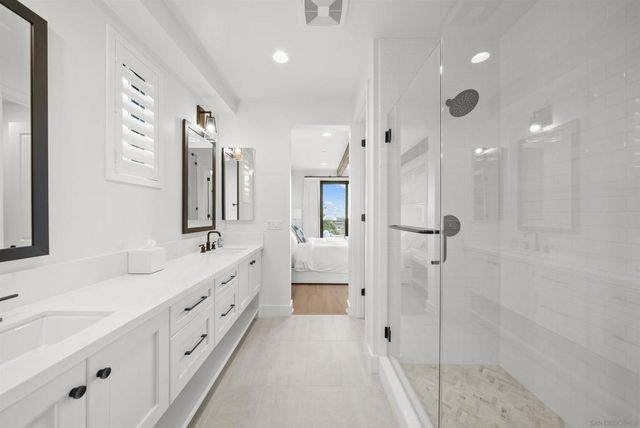 1260 Molara Ln, Encinitas, CA 92024