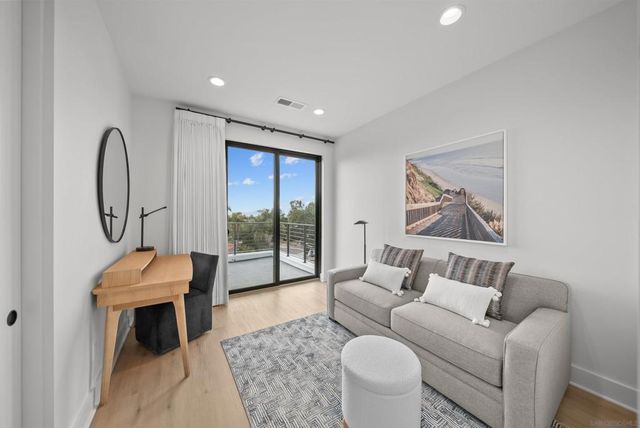 1260 Molara Ln, Encinitas, CA 92024