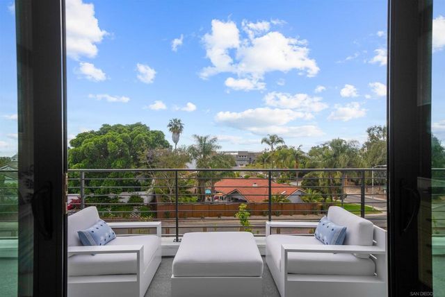 1260 Molara Ln, Encinitas, CA 92024