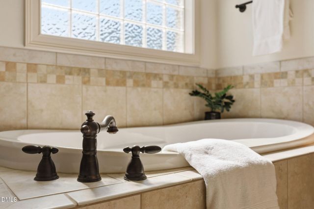 1352 Old Bramble Lane, Fuquay Varina, NC 27526
