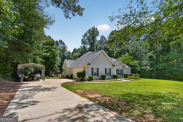 50 Walton Woods Drive, Newnan, GA 30263
