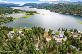 176 Swan Shores Drive, Sagle, ID 83860