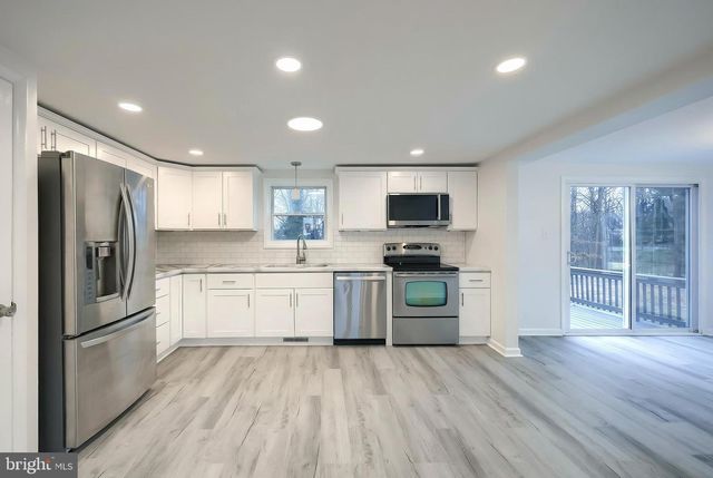 287 CHESTNUT HILL RD, York, PA 17402