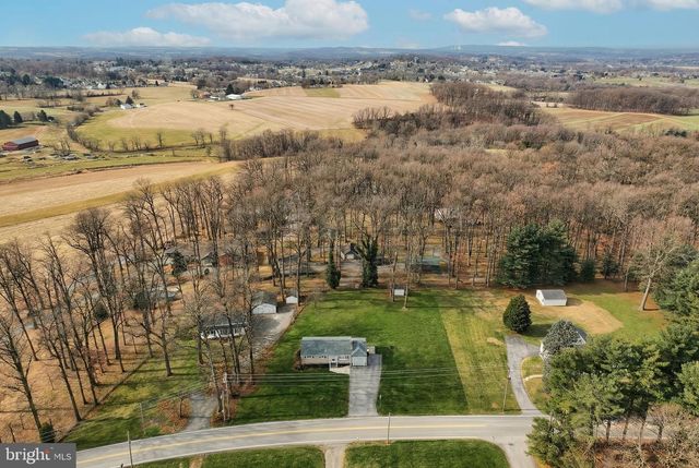 287 CHESTNUT HILL RD, York, PA 17402