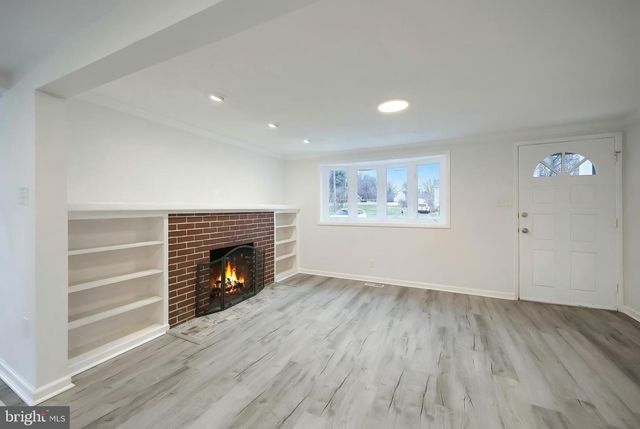 287 CHESTNUT HILL RD, York, PA 17402