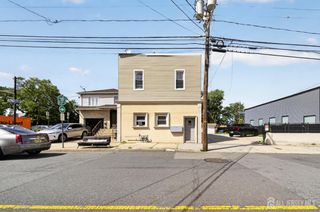 534 Roosevelt Avenue 5, Carteret, NJ 07008