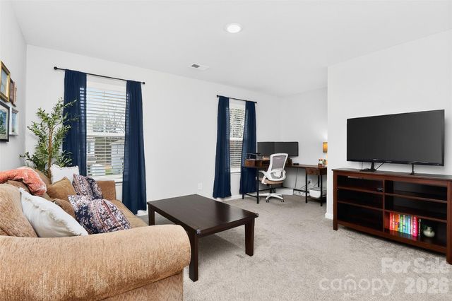 2017 Karen Woods Lane, Charlotte, NC 28216