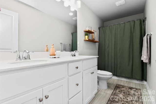 2017 Karen Woods Lane, Charlotte, NC 28216